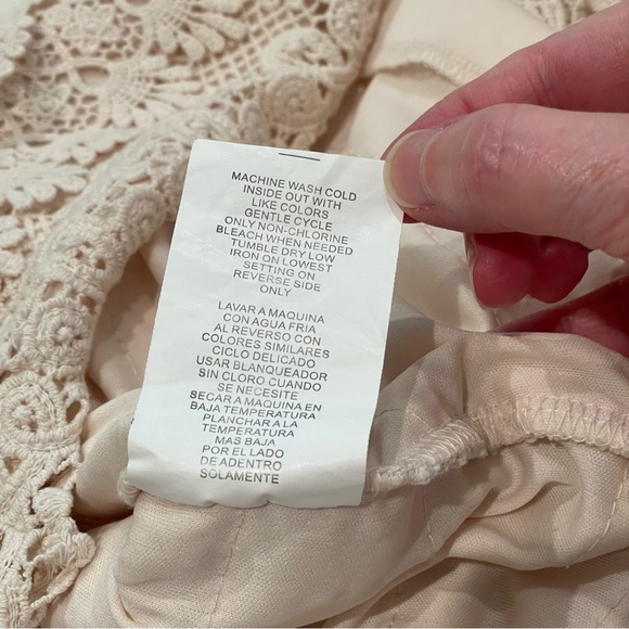 Crochet Cream Mini Skirt - Picture 7 of 9